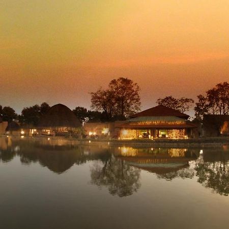 Serendipity Lakes And Resorts Tamia Exteriör bild