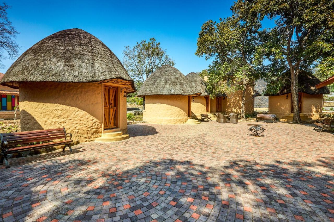 Serendipity Lakes And Resorts Tamia Exteriör bild