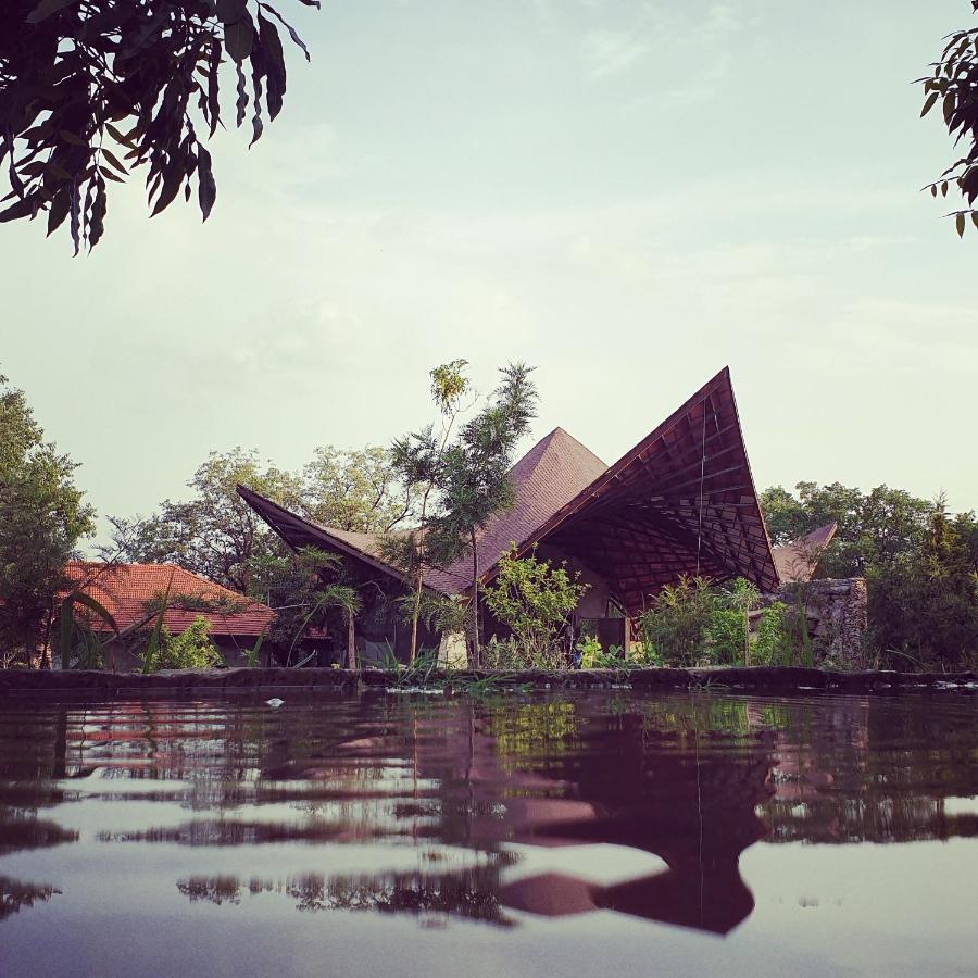 Serendipity Lakes And Resorts Tamia Exteriör bild